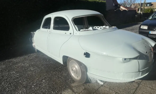 Petite mise au point sur la Panhard PL17 !, Auchy-lez-Orchies, AFO Carrosserie
